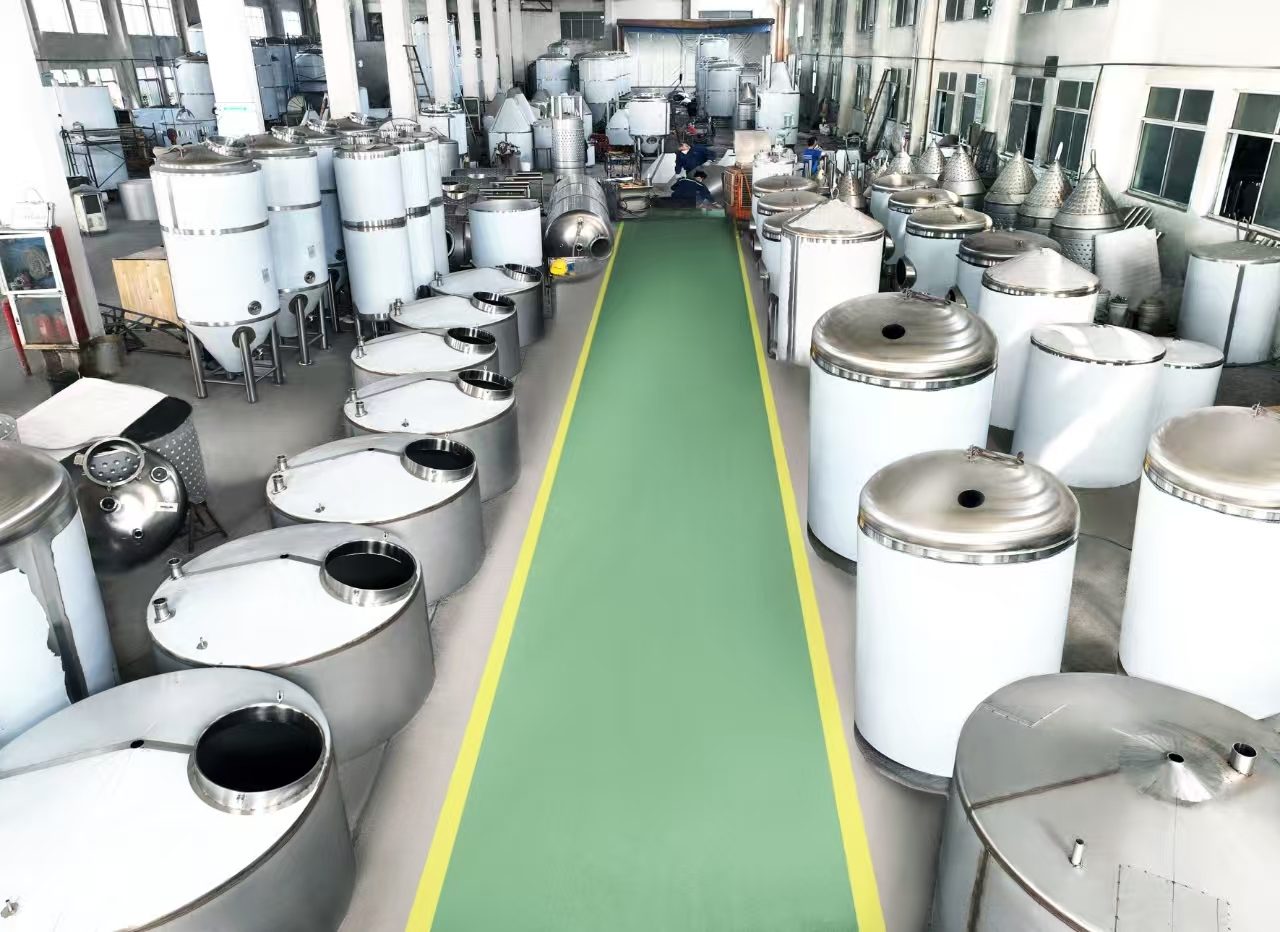 Tank fabrication workshop